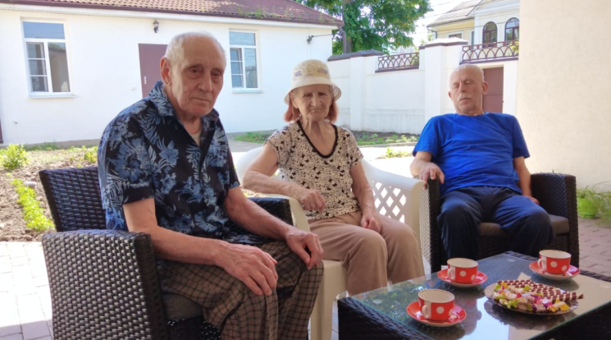 ДОЛГОЛЕТИЕ