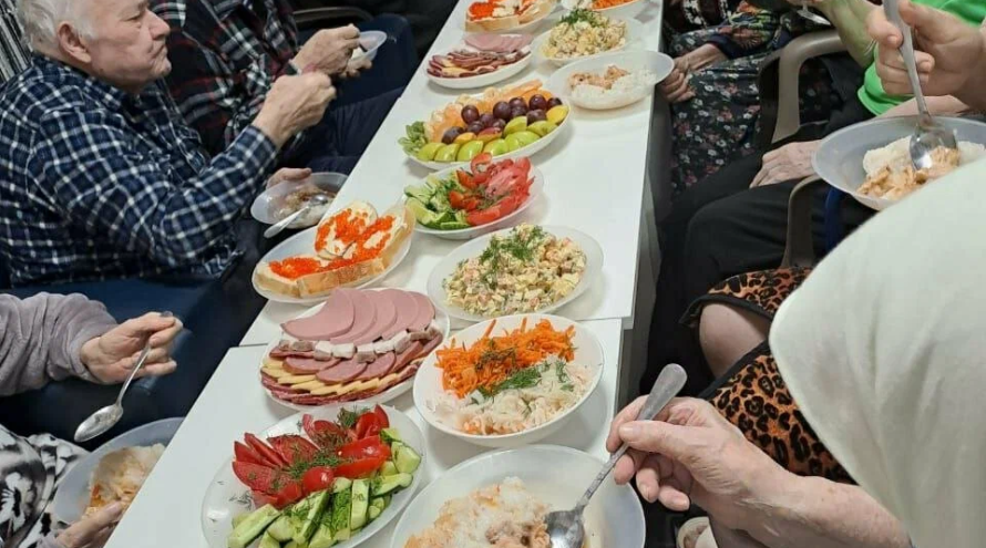 Пансионат "Дом бабушек и дедушек"