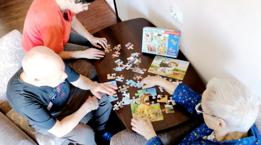 Близкие Люди